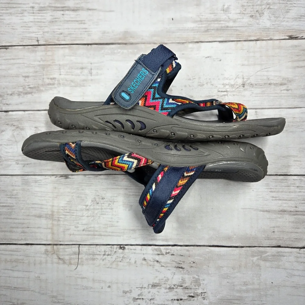 Skechers Outdoor Lifestyle 48228 Thong Sandal Women 8 Navy Multi Chevron Strappy